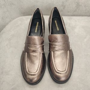 Bernardo Dress Loafers 10 Pewter Leather Tabitha Penny Metallic Classic New $270